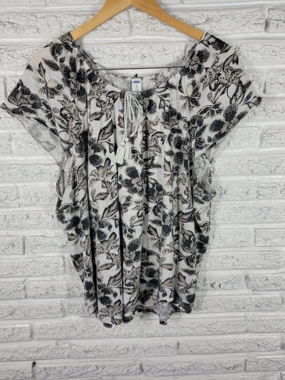 Old Navy Women's 2X Floral Sleeveless Top Black Tan Keyhole Knit FLO66E